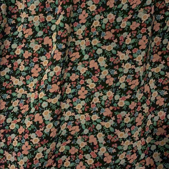 Floral HiLo Skirt - Picture 2 of 6